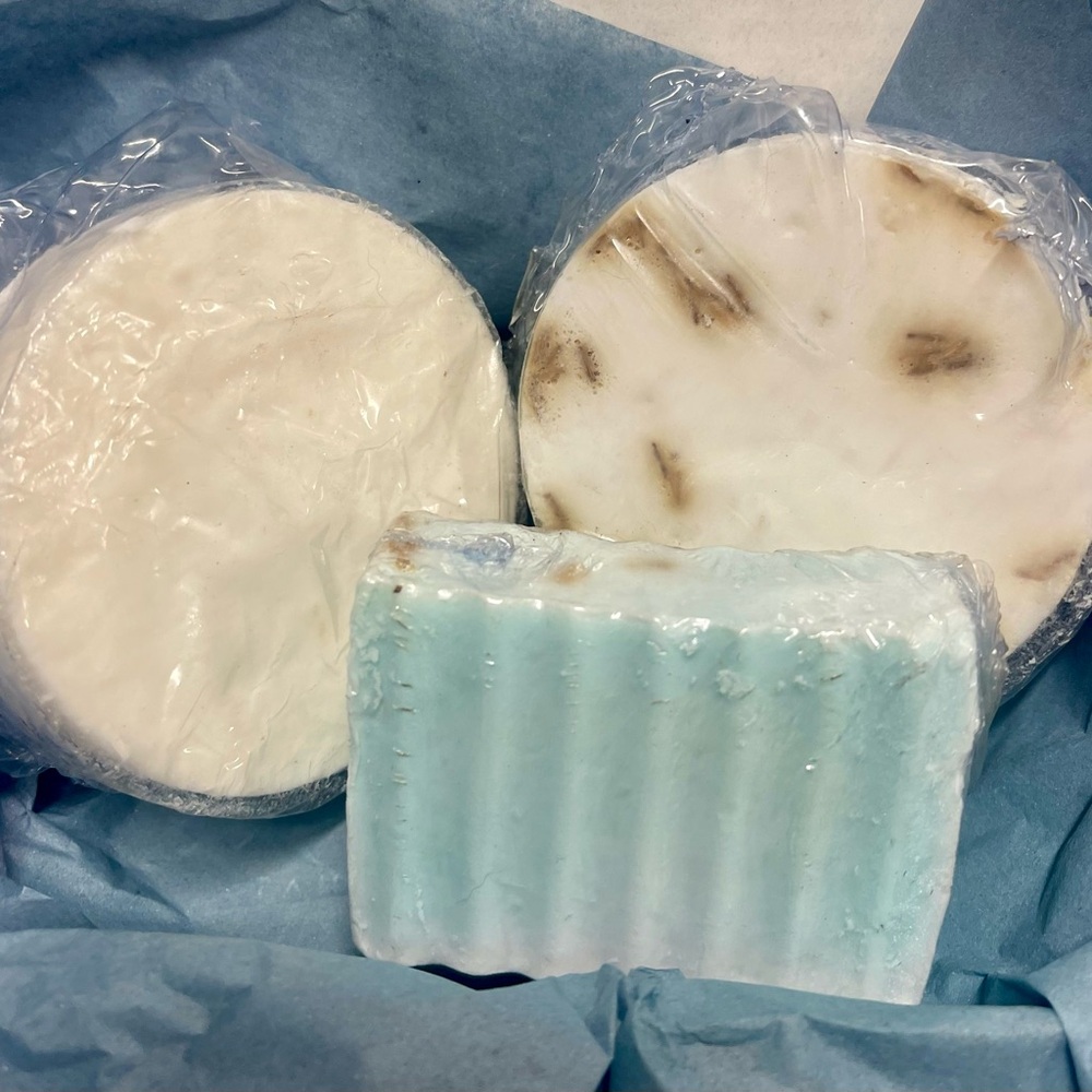 Luxurious Bath Soap Set - White and Blue